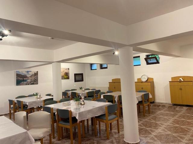 Pensiunea Casa Saxonia Rîşnov Buitenkant foto