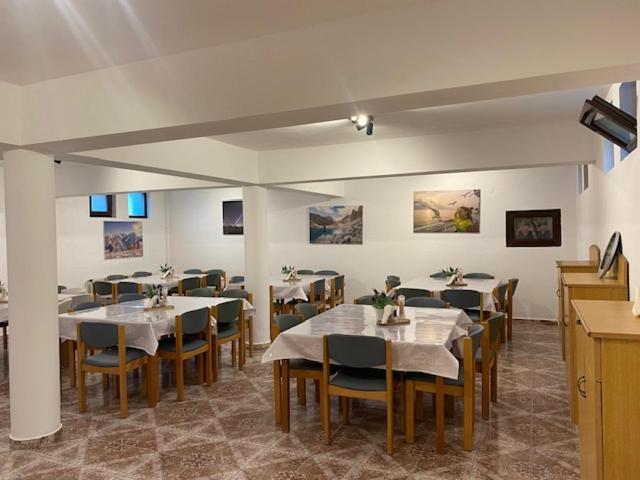 Pensiunea Casa Saxonia Rîşnov Buitenkant foto